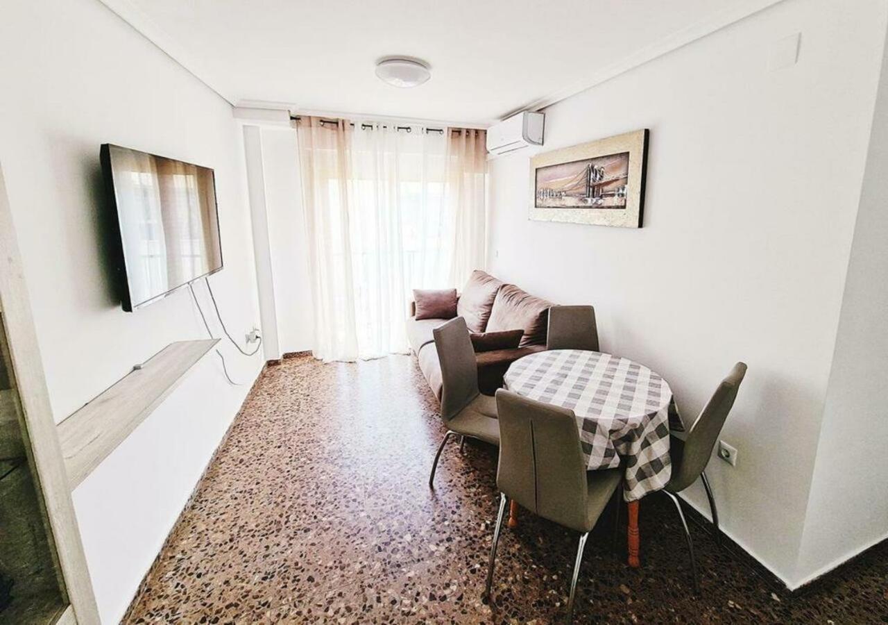 בנידורם Carmen Apartments מראה חיצוני תמונה