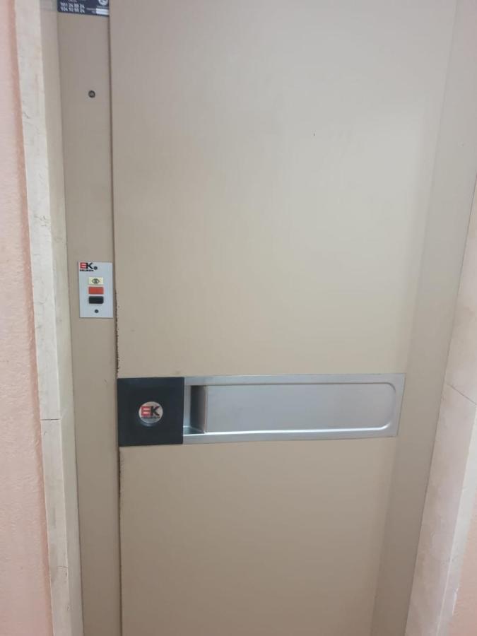 בנידורם Carmen Apartments מראה חיצוני תמונה